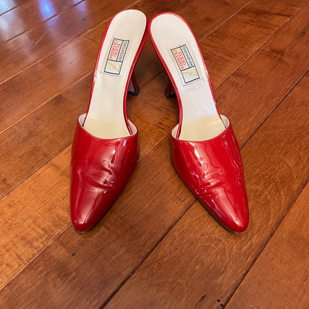 Todd Oldham Red Patent Leather Pointed-Toe Mules